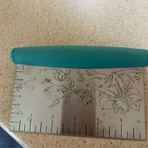Pioneer women dough scraper
